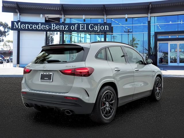 New 2026 Mercedes-Benz GLA 35 AMG 4MATIC image 3