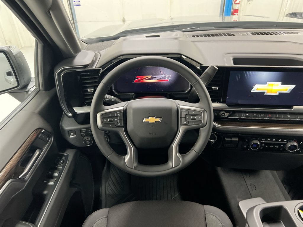 New 2026 Chevrolet Silverado 1500 LT w/ Z71 Off-Road Package AWD/4WD image 11