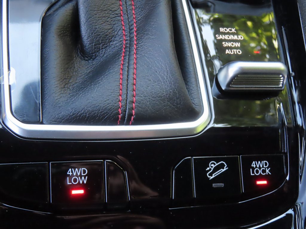 New 2026 Jeep Compass Trailhawk w/ Sun, Sound & Navigation Group image 12