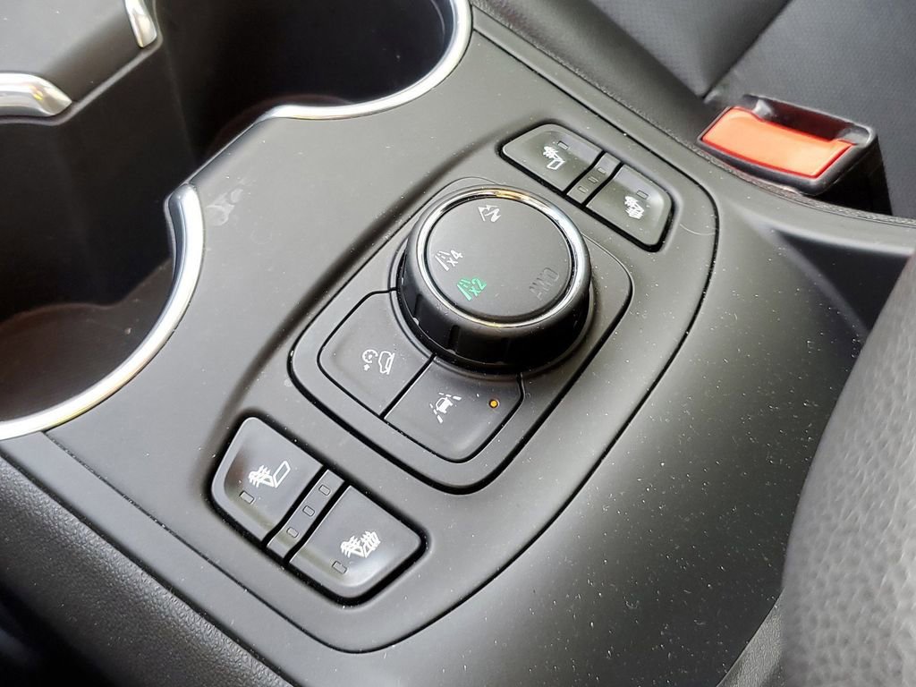 Used 2022 GMC Terrain SLT image 26