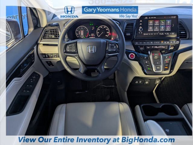 Certified 2025 Honda Odyssey Touring image 17