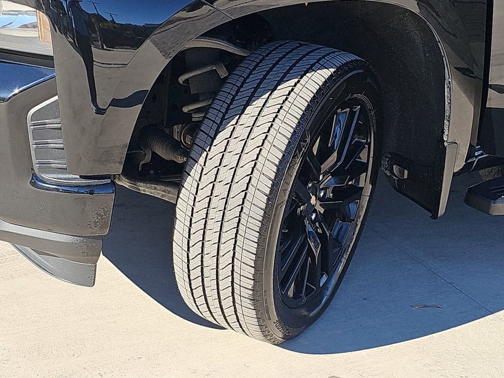 Used 2022 Chevrolet Silverado 1500 Custom image 35