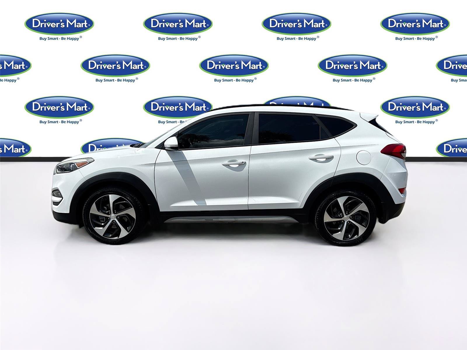 Used 2017 Hyundai Tucson Value w/ Cargo Package AWD/4WD image 4