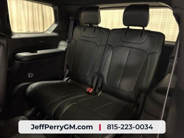 Used 2025 Jeep Grand Cherokee L Overland w/ Trailer Tow Package AWD/4WD image 28