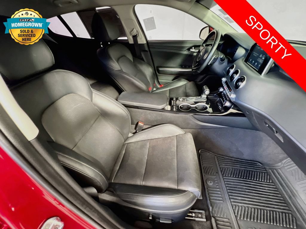 Used 2019 Kia Stinger RWD image 25