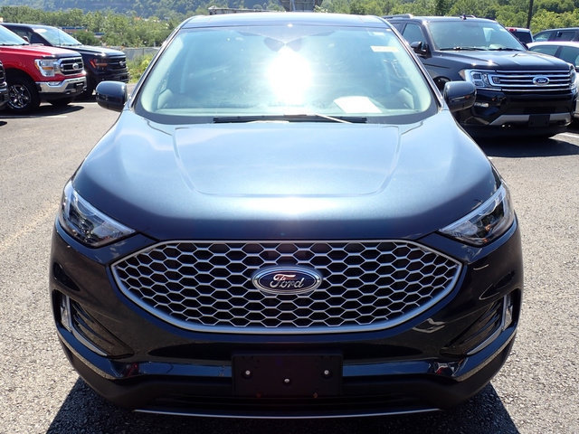 Certified 2023 Ford Edge SEL w/ Convenience Package AWD/4WD image 12