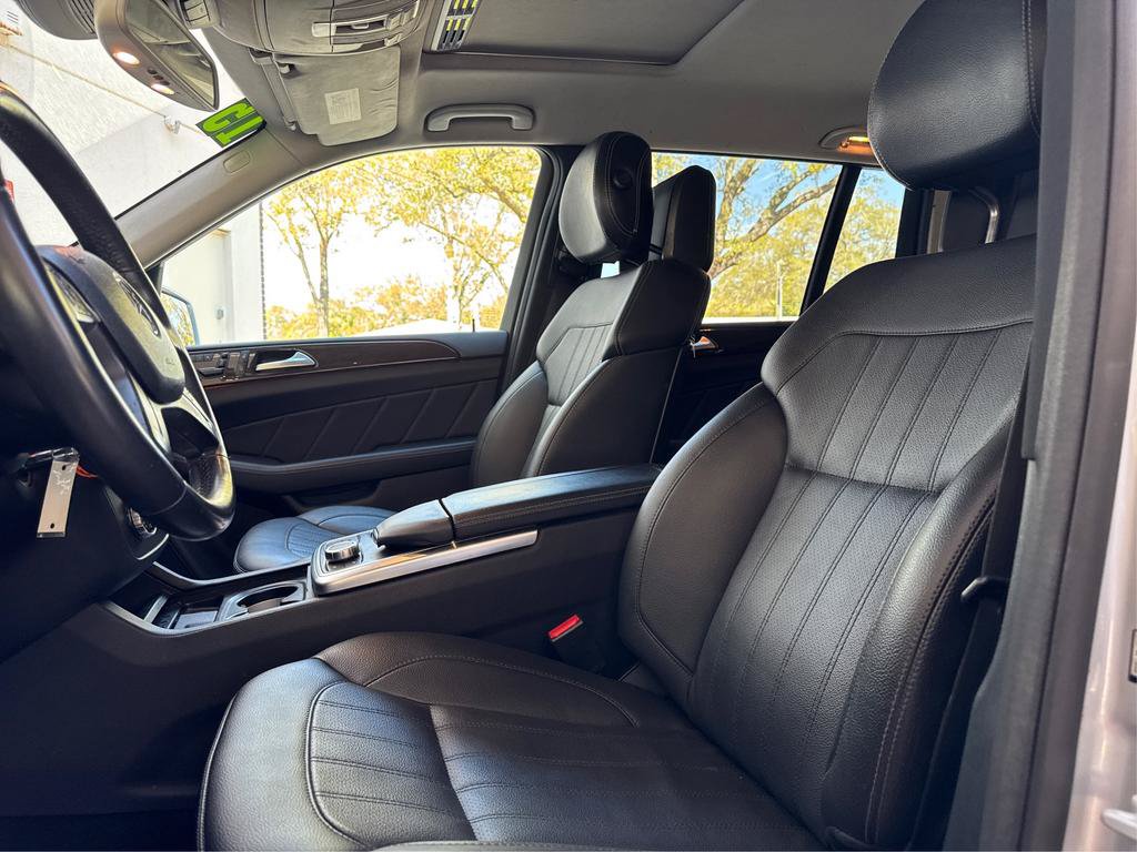 Used 2015 Mercedes-Benz GL 450 4MATIC w/ Appearance Package image 9