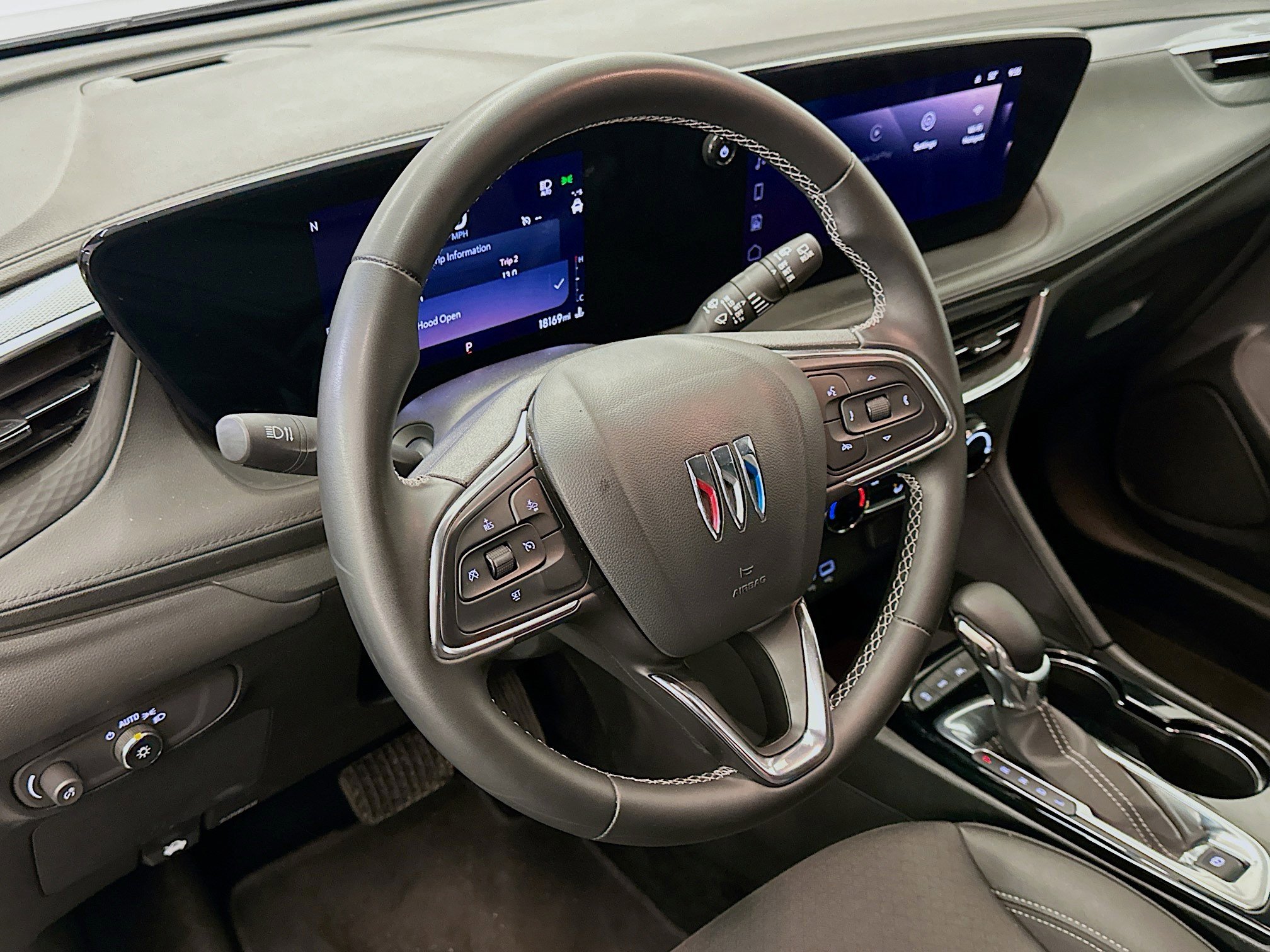 Used 2025 Buick Encore GX Preferred image 18