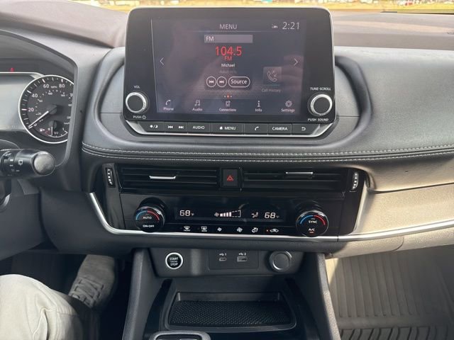 Used 2022 Nissan Rogue SV image 20