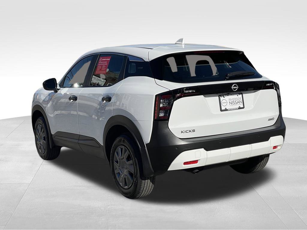 Certified 2025 Nissan Kicks S AWD/4WD image 5
