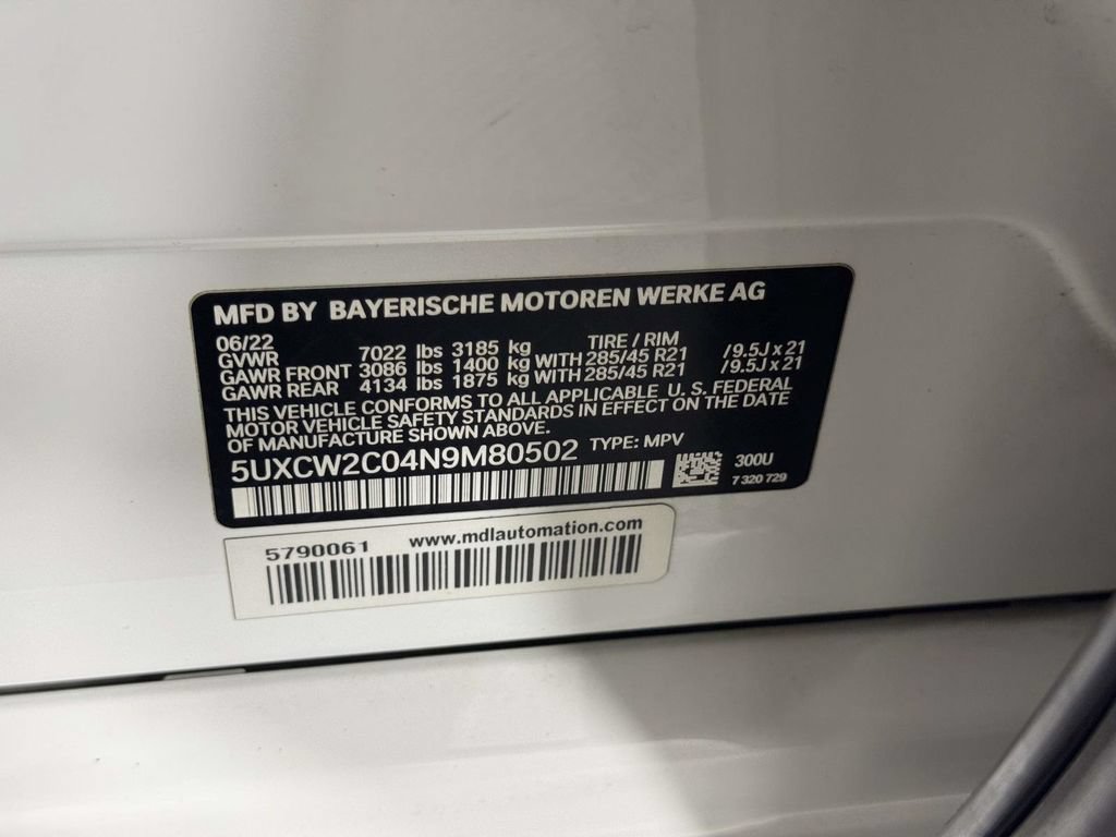 Used 2022 BMW X7 xDrive40i w/ M Sport Package AWD/4WD image 16