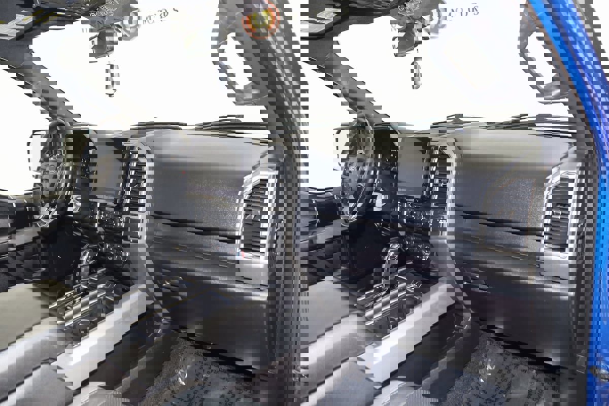 Used 2017 Ford F150 Raptor w/ Equipment Group 801A Mid image 45