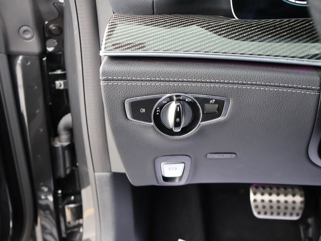 Certified 2021 Mercedes-Benz AMG GT 63 image 33