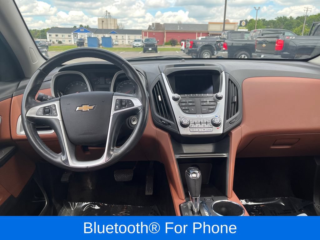Used 2017 Chevrolet Equinox Premier w/ Enhanced Convenience Package AWD/4WD image 15