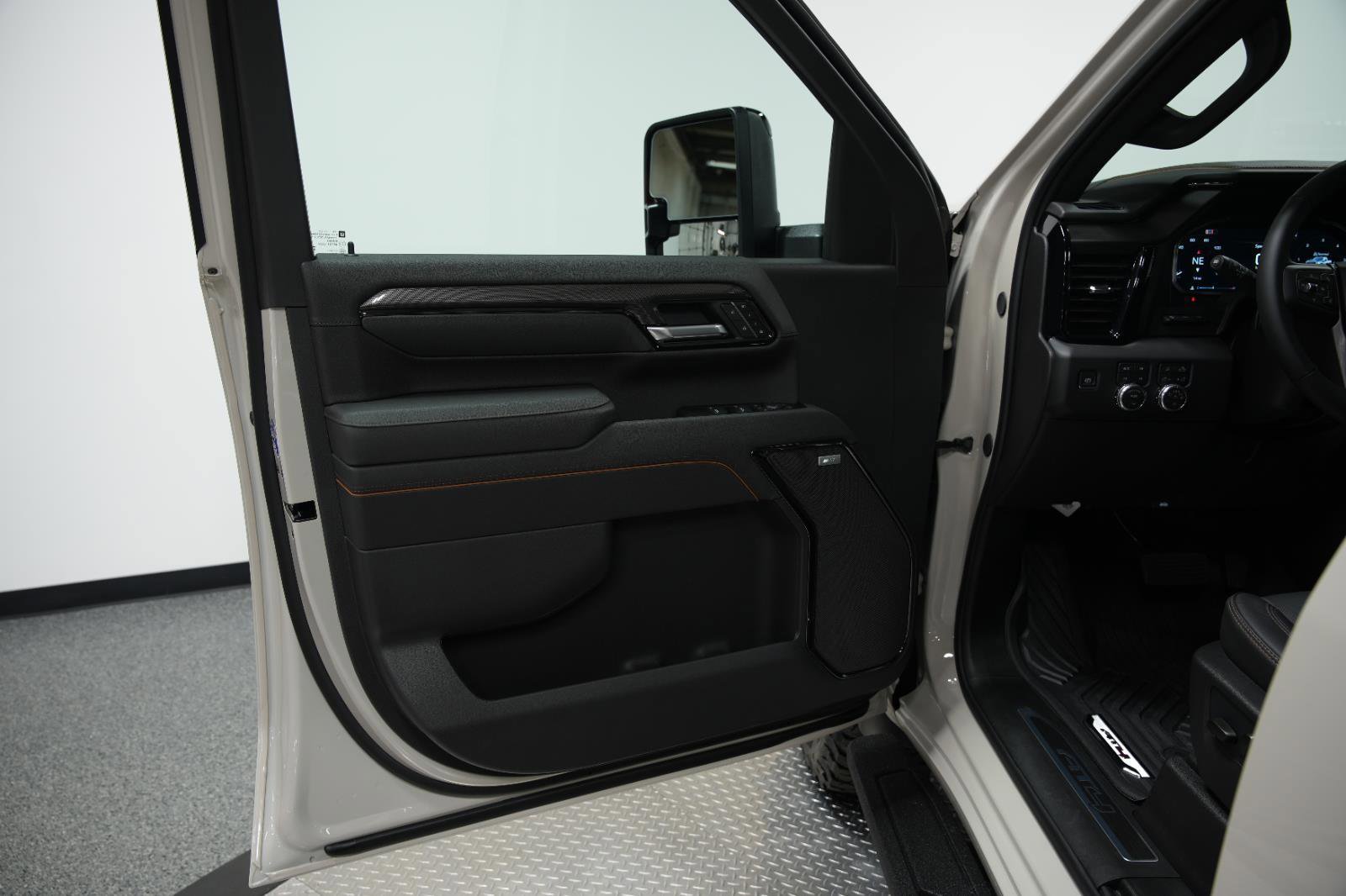 New 2026 GMC Sierra 2500 AT4 w/ AT4 Premium Plus Package image 22