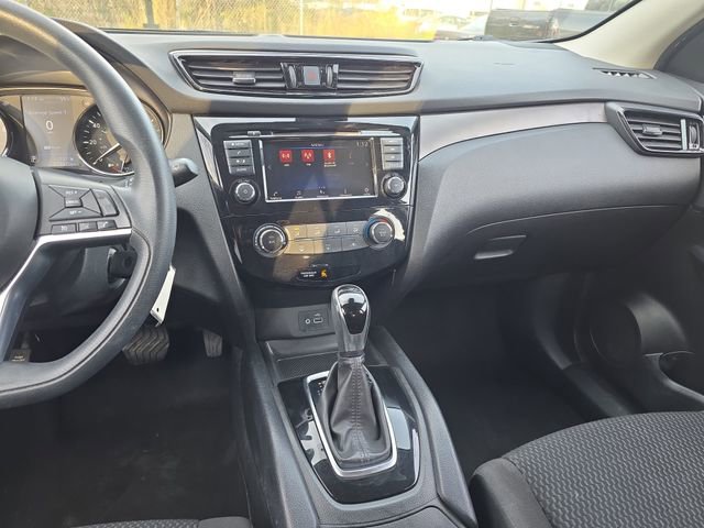 Used 2021 Nissan Rogue Sport S image 22