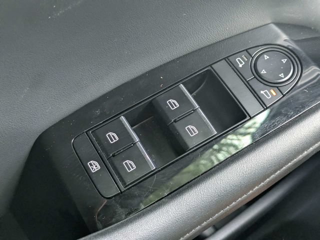 Used 2022 MAZDA MAZDA3 s FWD image 19