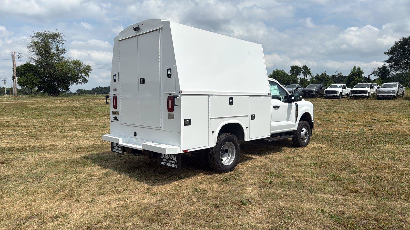 New 2025 Ford F350 XL w/ XL Chrome Package AWD/4WD image 5