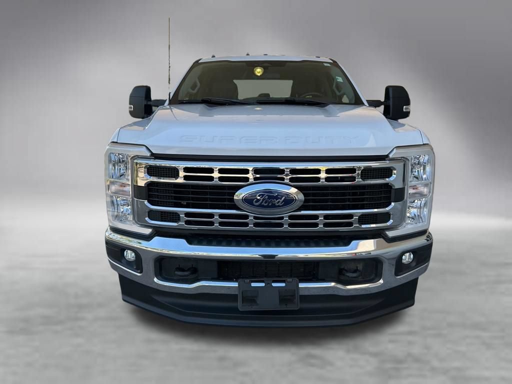 Used 2024 Ford F350 XLT w/ FX4 Off-Road Package AWD/4WD image 12