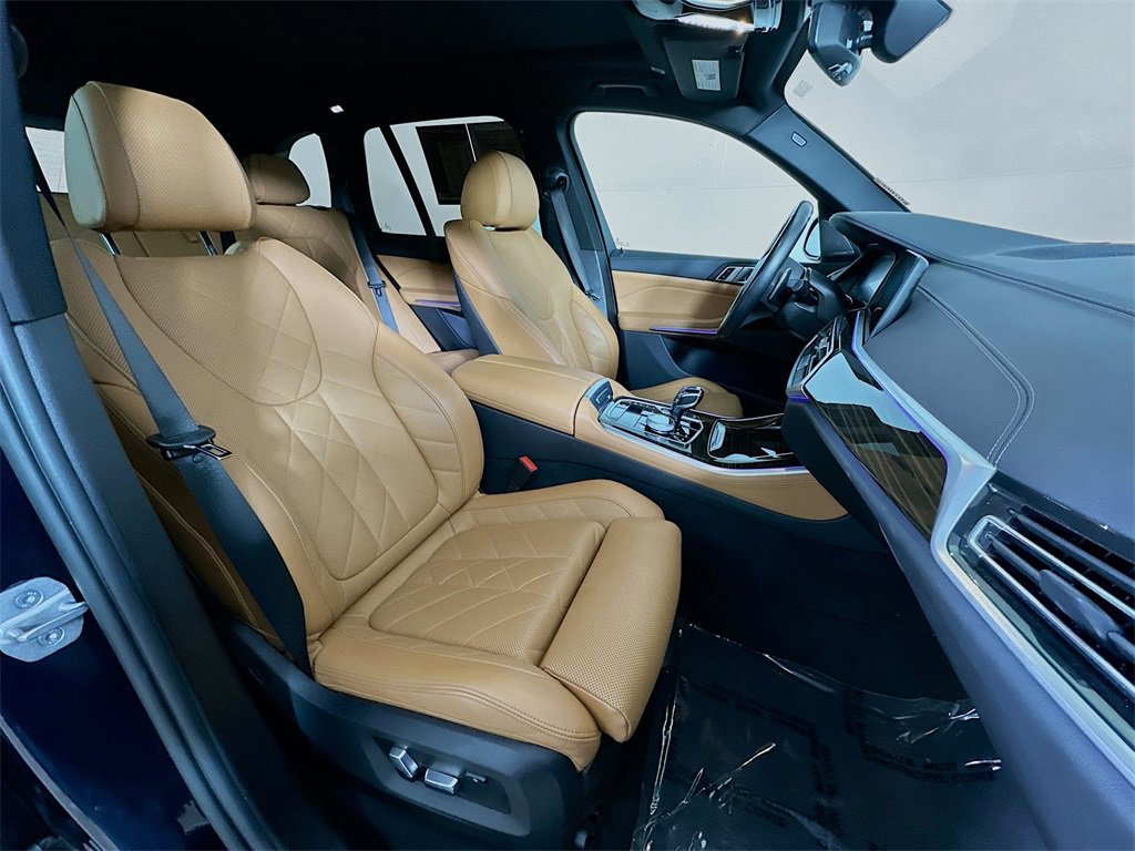 Used 2023 BMW X5 sDrive40i w/ M Sport Package image 12