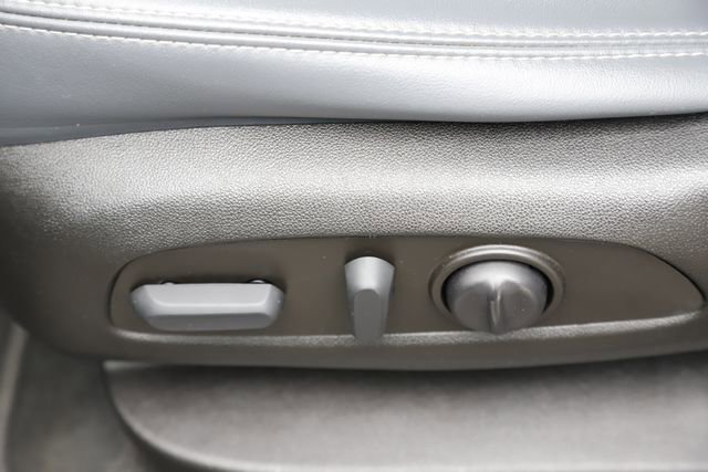 Used 2022 Buick Enclave Essence FWD image 15