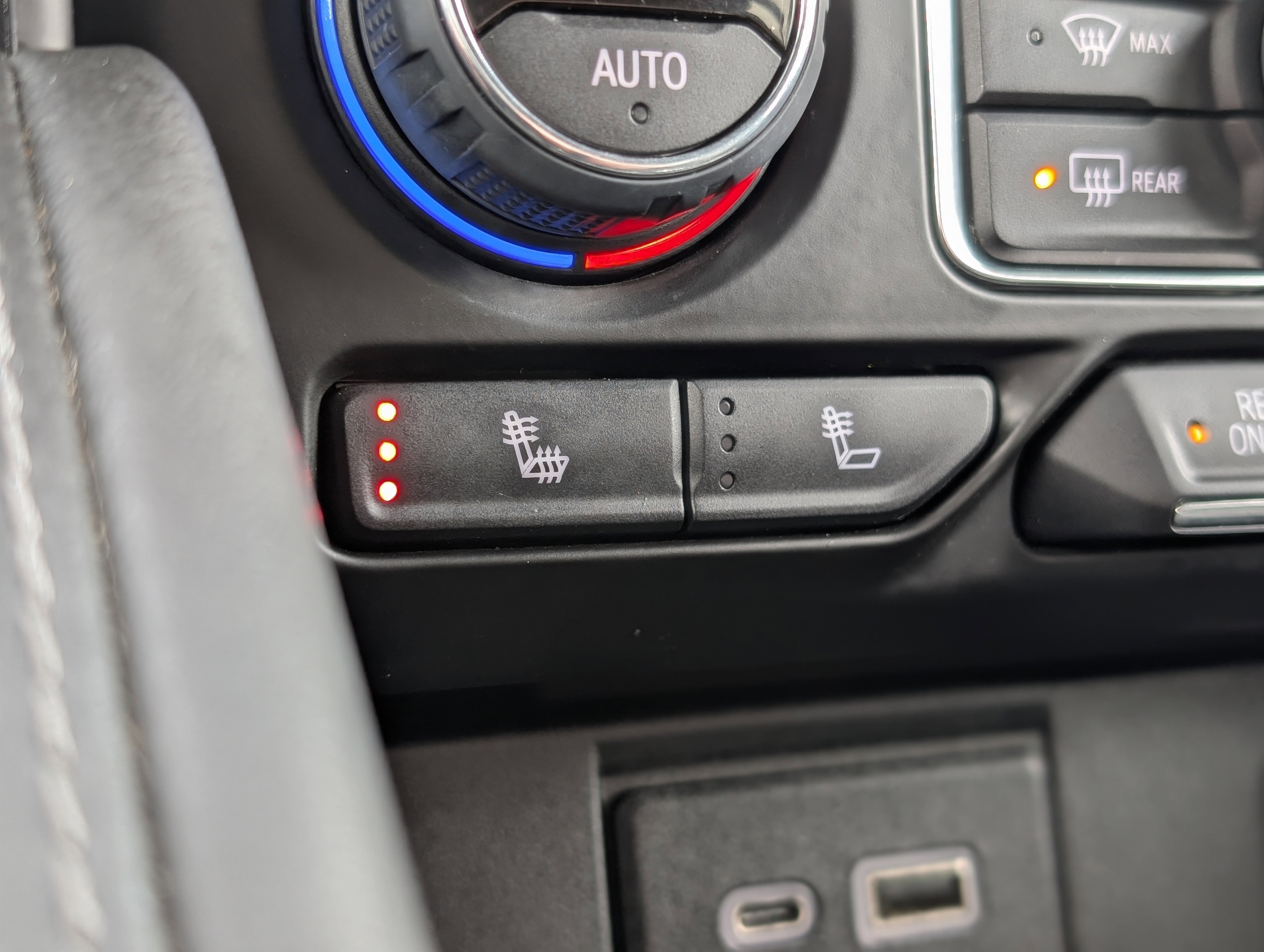 Used 2022 Chevrolet Tahoe LT image 4