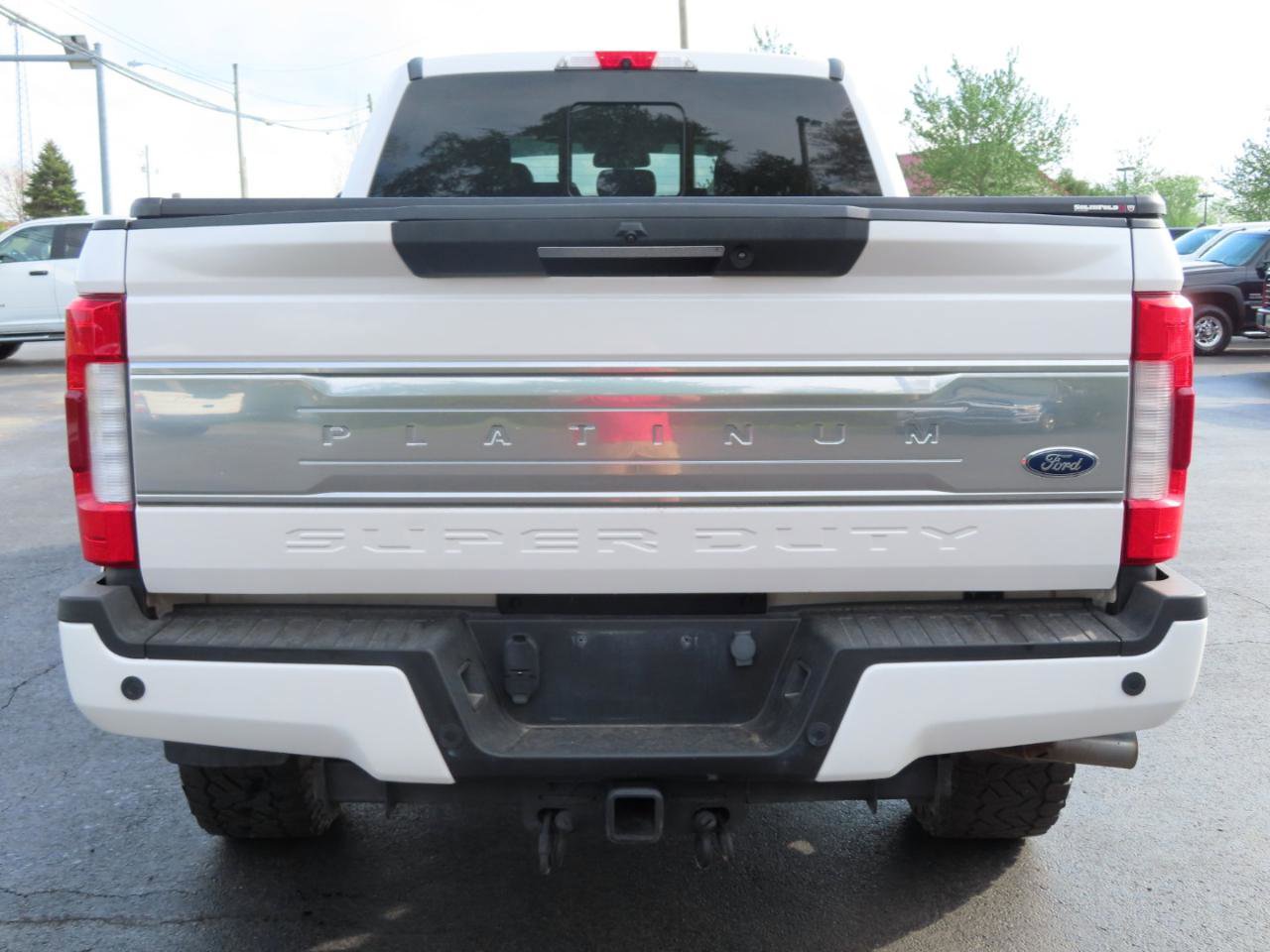 Used 2017 Ford F250 Platinum w/ Platinum Ultimate Package AWD/4WD image 5