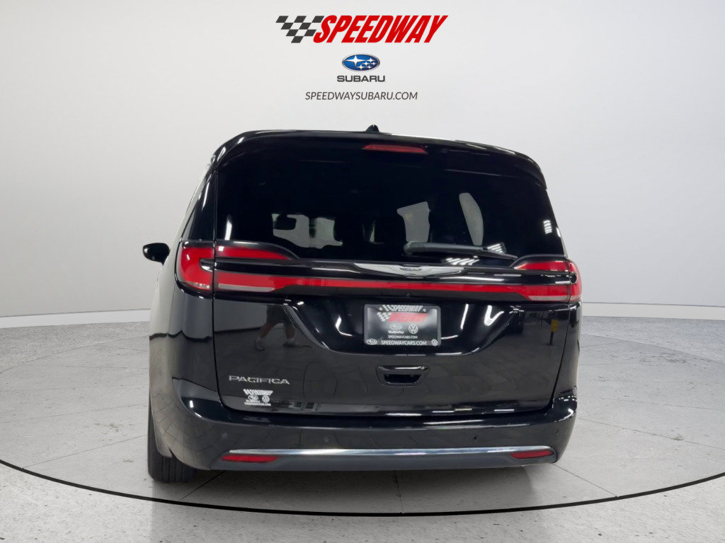 Used 2025 Chrysler Pacifica Select FWD image 7