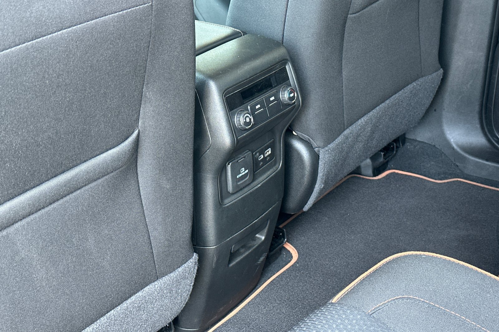 Certified 2023 GMC Acadia AT4 AWD/4WD image 15