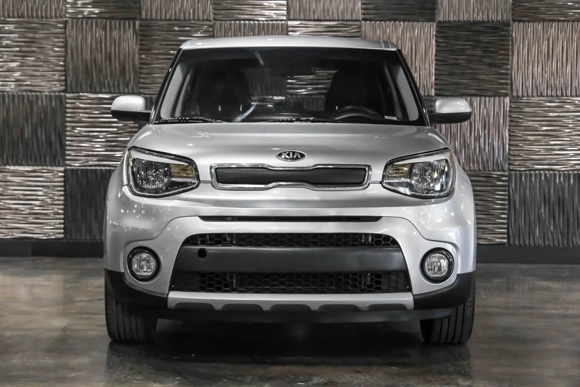 Used 2019 Kia Soul + image 5