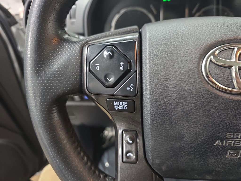 Used 2022 Toyota 4Runner TRD Off-Road Premium image 16