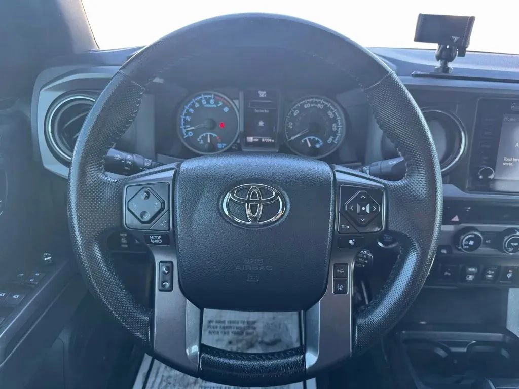 Used 2018 Toyota Tacoma TRD Off-Road w/ Technology Package image 23