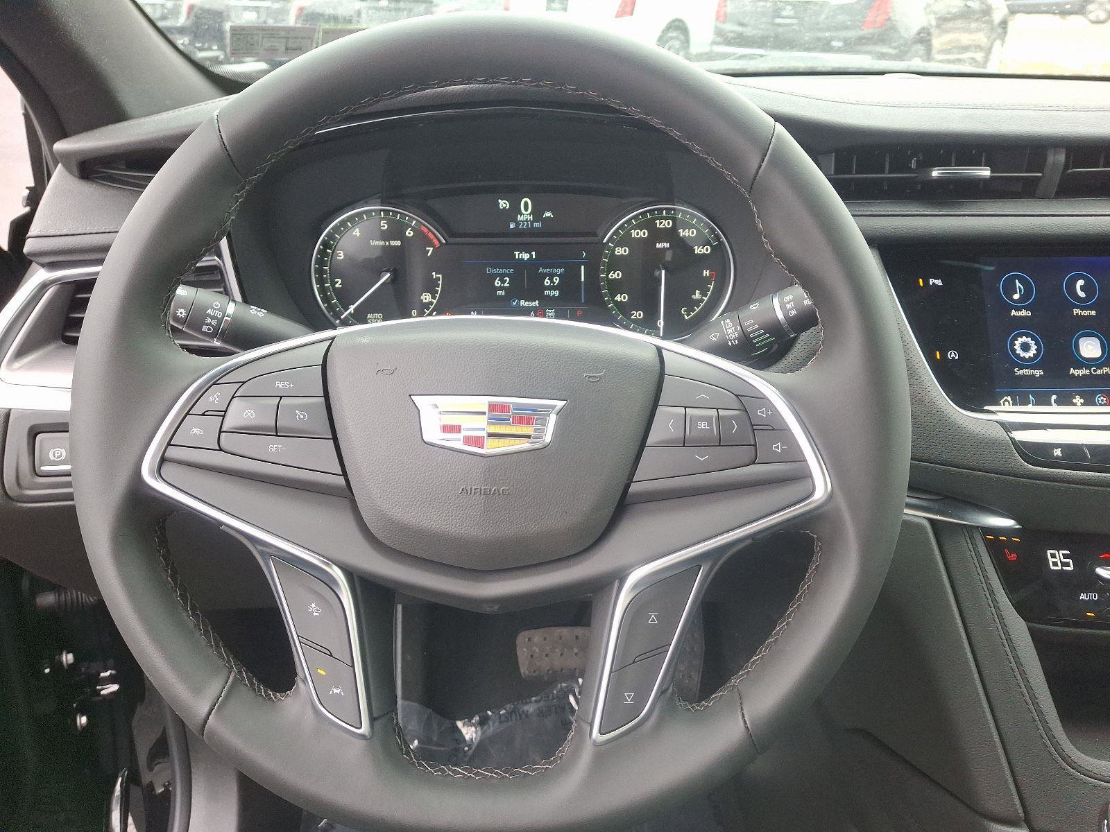 New 2025 Cadillac XT5 Luxury w/ LPO, Floor Liner Package AWD/4WD image 10