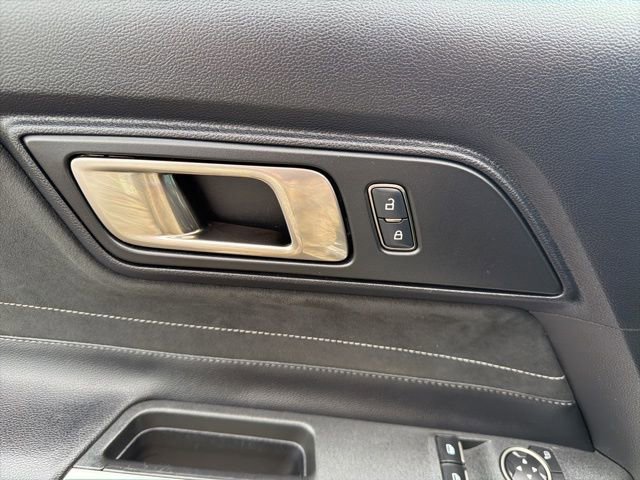 Used 2016 Ford Mustang Shelby GT350 w/ Technology Package image 19