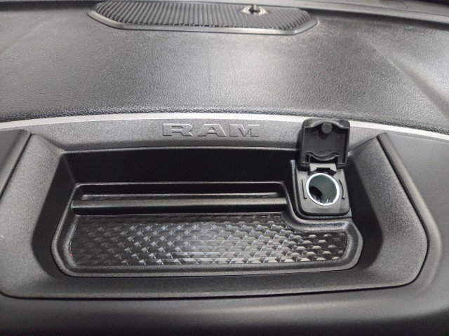 Used 2024 RAM 3500 Tradesman w/ Chrome Appearance Group image 60