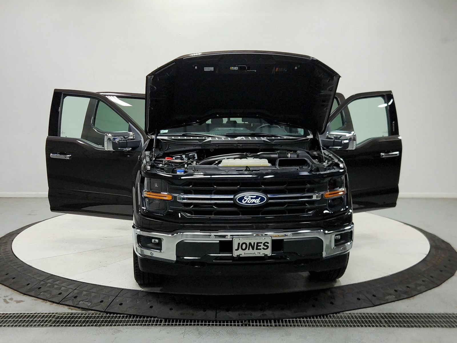 Used 2024 Ford F150 XLT w/ Equipment Group 302A MID AWD/4WD image 11