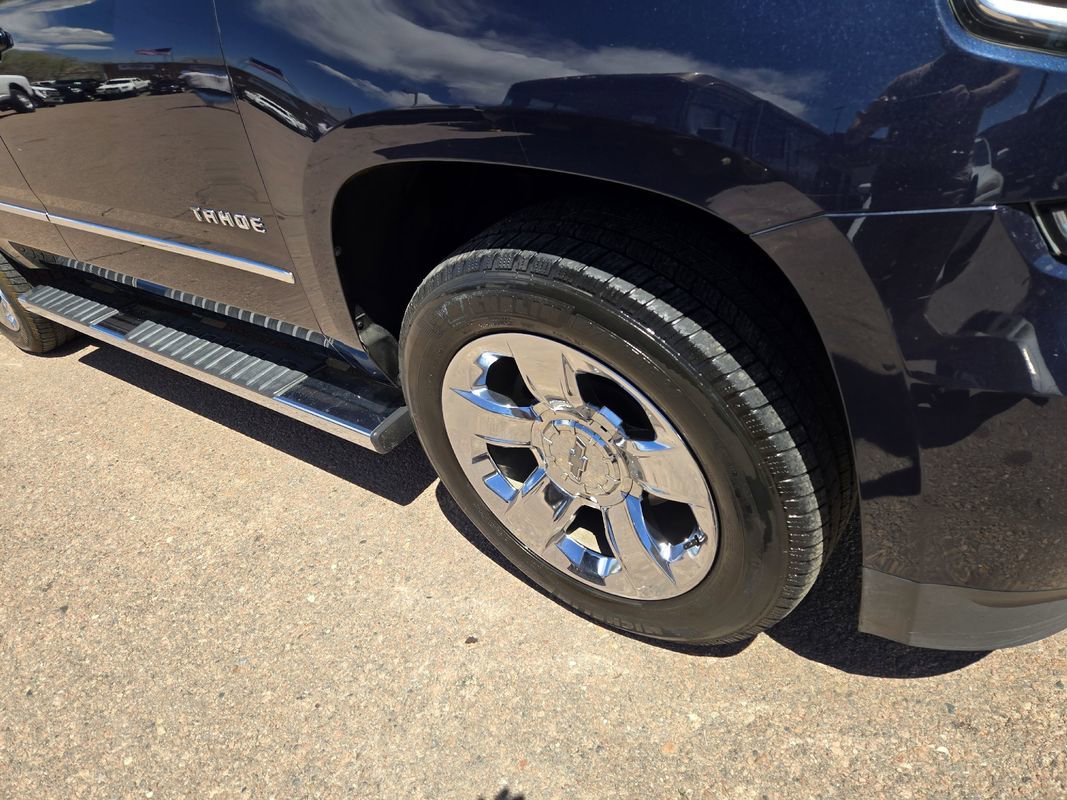 Used 2017 Chevrolet Tahoe LT w/ LT Signature Package AWD/4WD image 12
