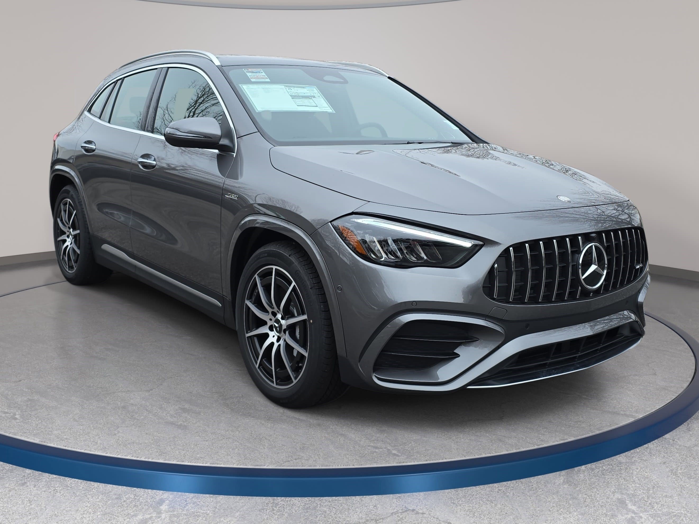 New 2026 Mercedes-Benz GLA 35 AMG 4MATIC image 3