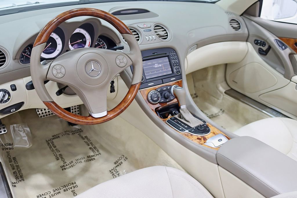 Used 2011 Mercedes-Benz SL 550 image 14