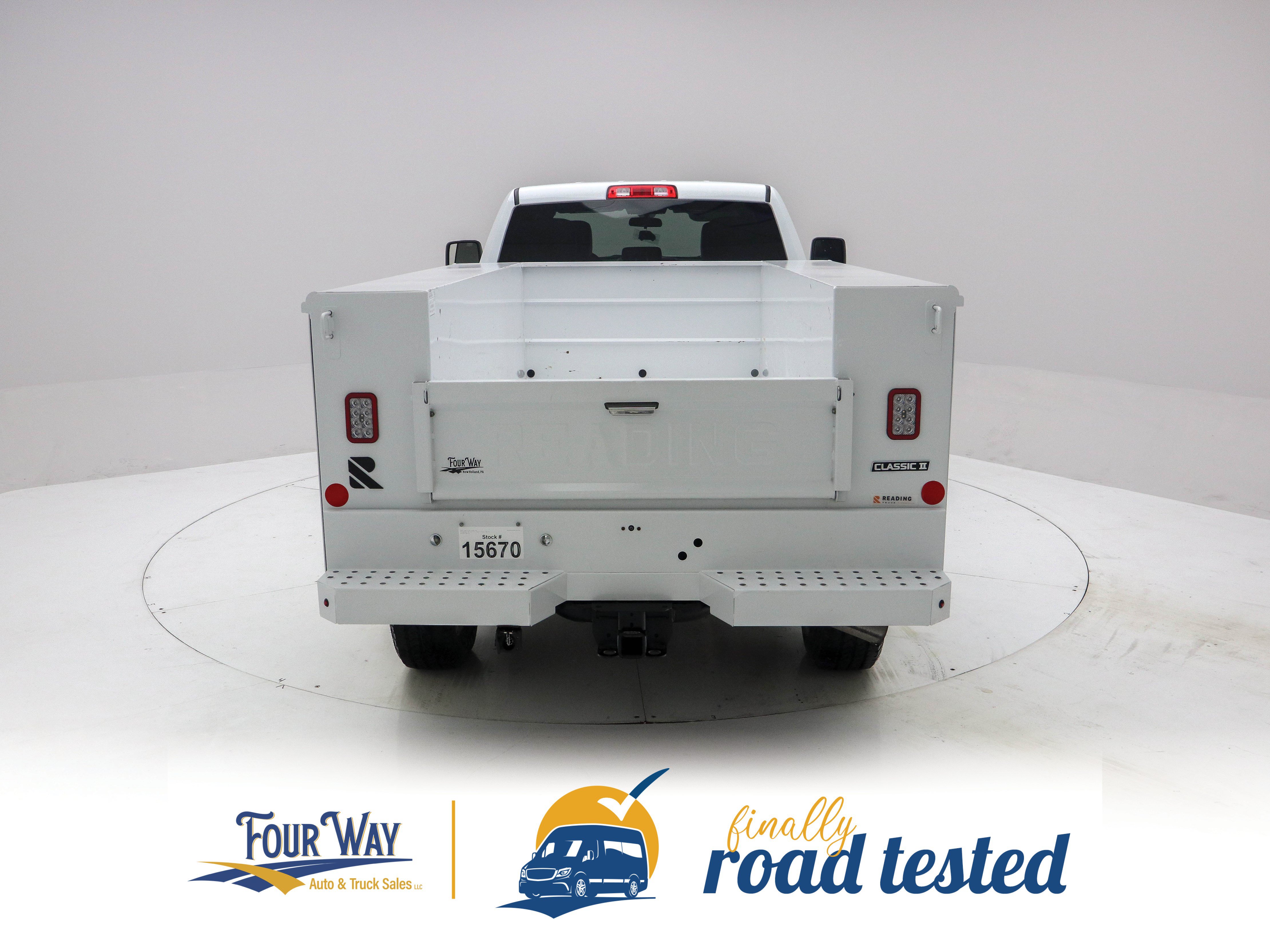 Used 2024 RAM 2500 Tradesman w/ Chrome Appearance Group AWD/4WD image 5
