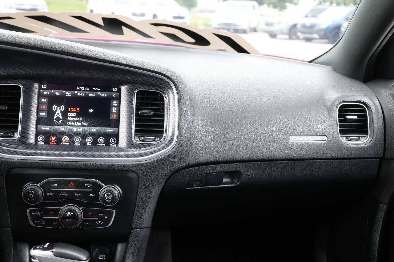 Used 2017 Dodge Charger R/T Scat Pack w/ Beats Audio Group RWD image 25