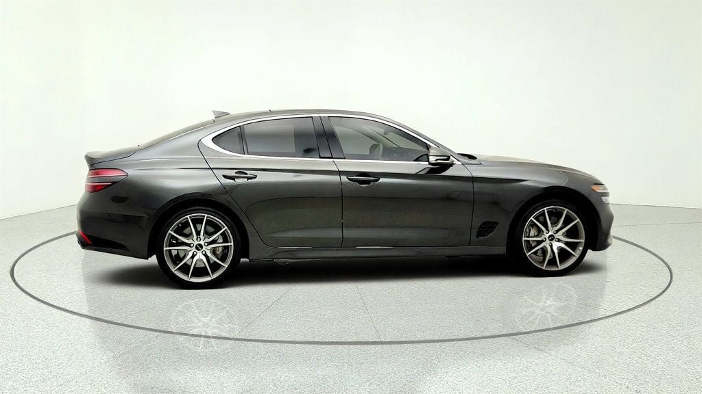 Used 2026 Genesis G70 2.5T Prestige RWD image 4