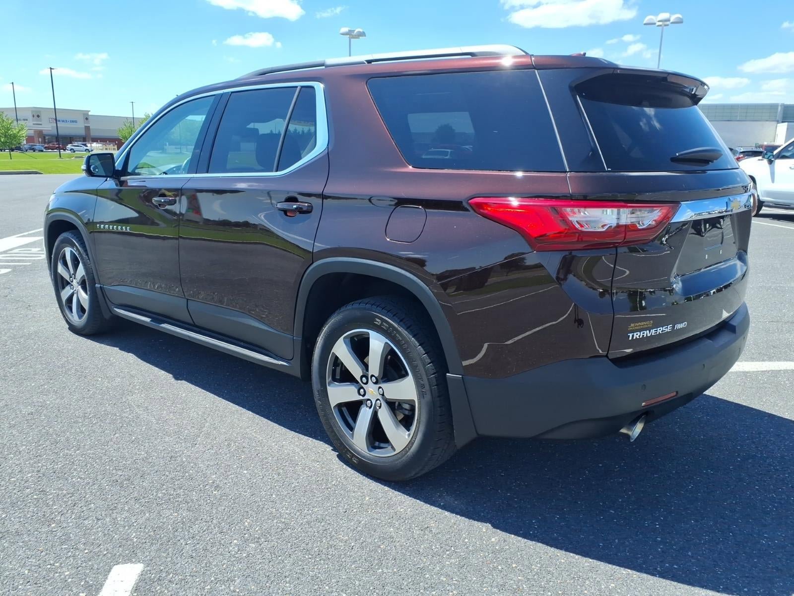 Used 2020 Chevrolet Traverse LT w/ LT Premium Package AWD/4WD image 6