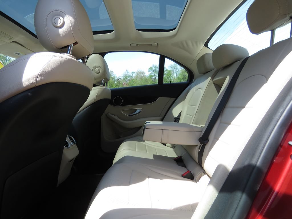 Used 2018 Mercedes-Benz C 300 4MATIC Sedan image 19