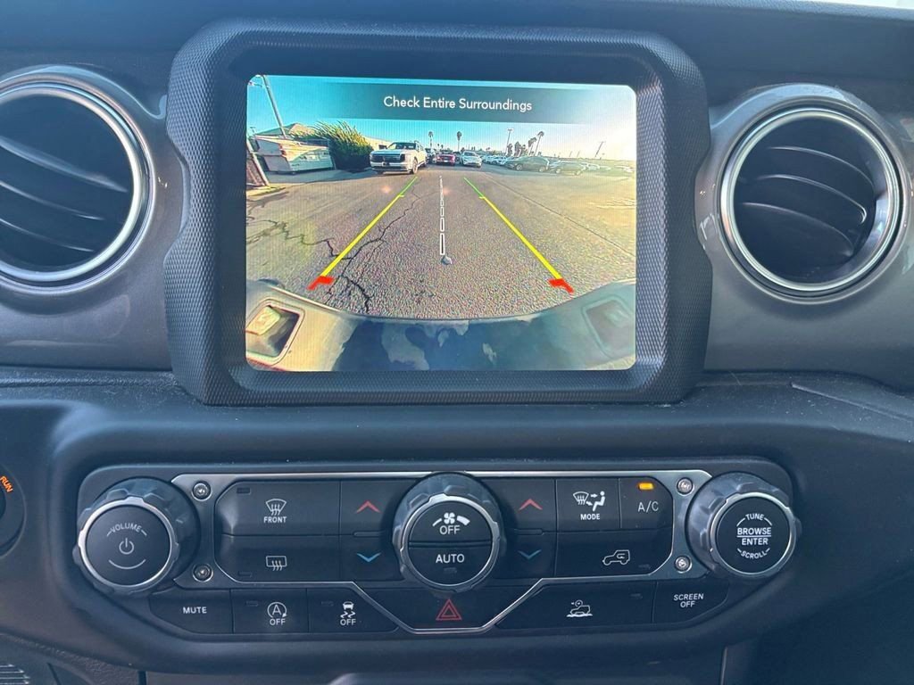 Used 2021 Jeep Gladiator Overland image 62