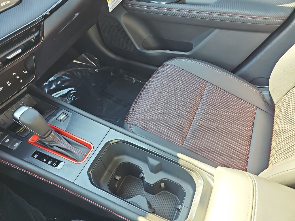 New 2027 Nissan Kicks SR w/ Cold Weather Package FWD image 25