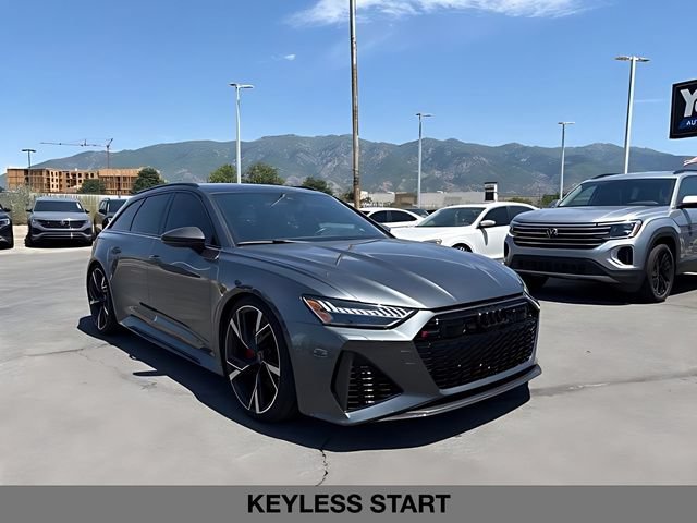 Used 2022 Audi RS 6 w/ Executive Package AWD/4WD image 2