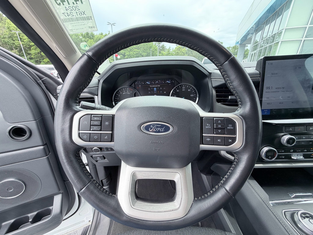 Used 2024 Ford Expedition XLT AWD/4WD image 14
