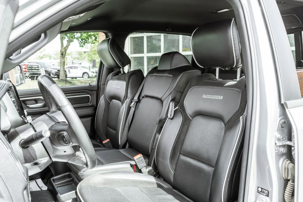 Used 2025 RAM 1500 Laramie AWD/4WD image 7