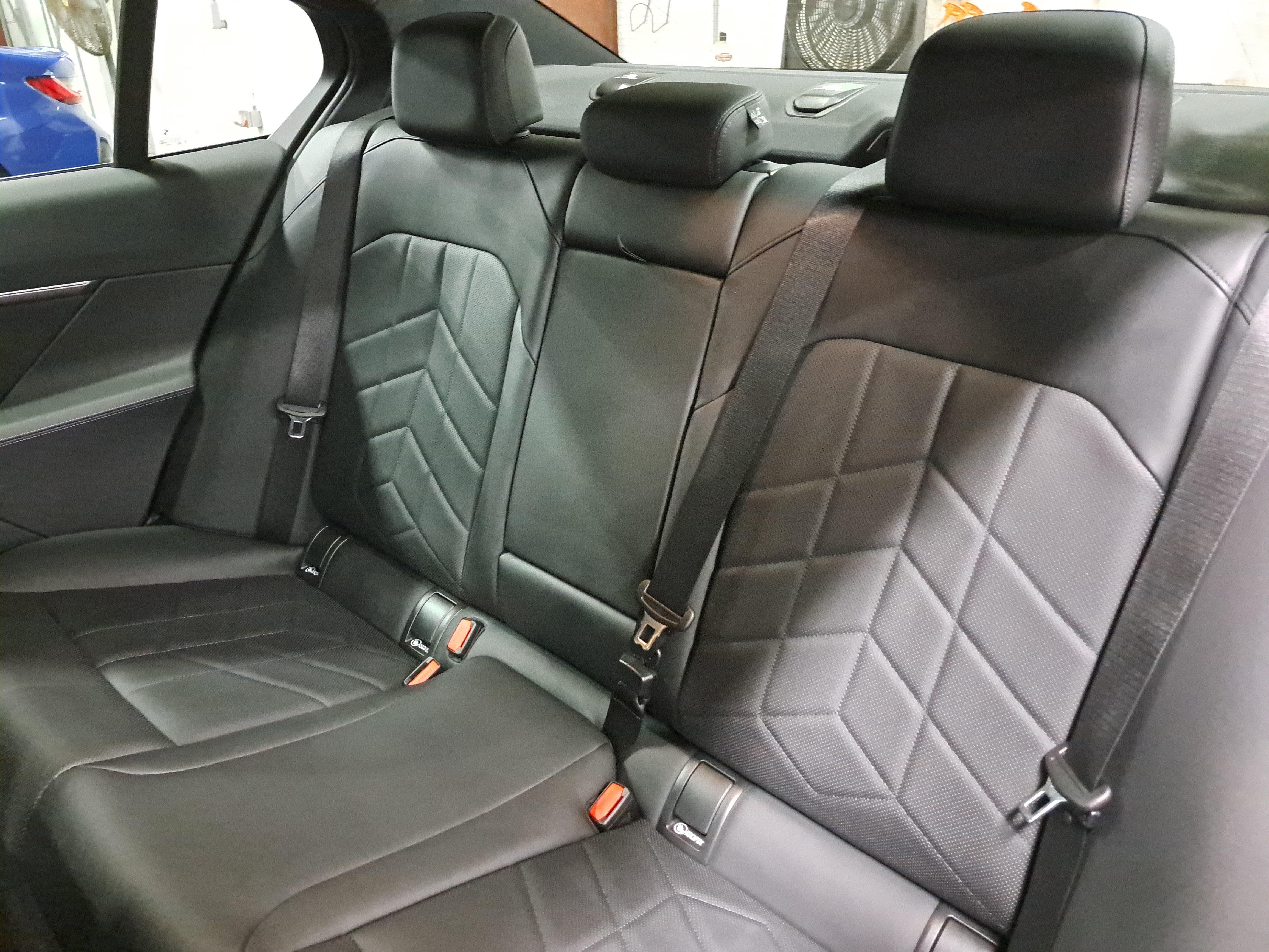 Certified 2026 BMW i5 eDrive40 w/ M Sport Package AWD/4WD image 16